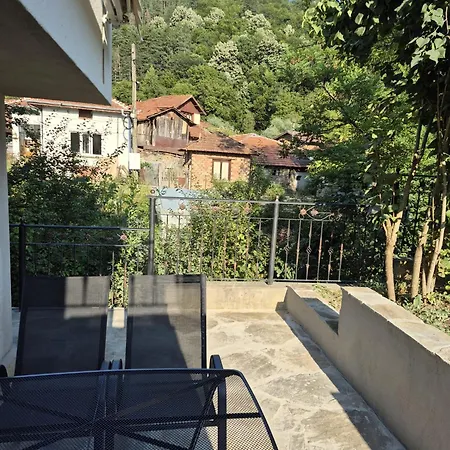 елена Chiflik (Lovech)